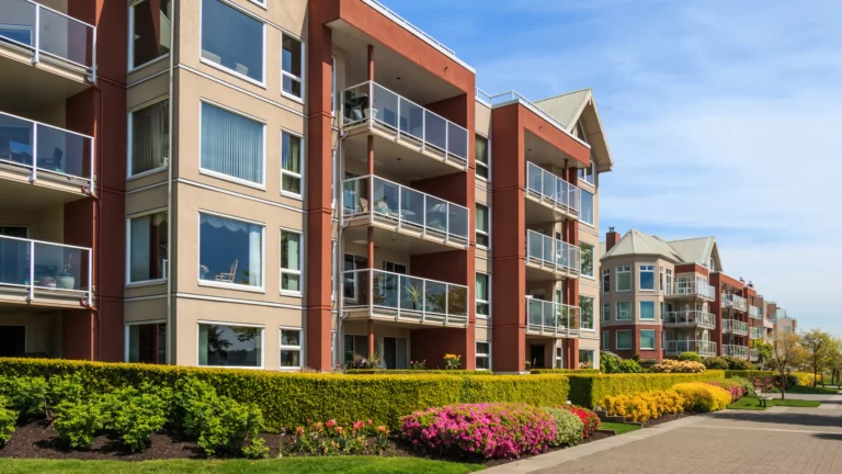 5 Reasons Why Multifamily Investing is Superior to Single Family Investing